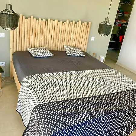 Villa Med Havudsigt Pa Korsikas Ostkyst * Poggio Mezzana